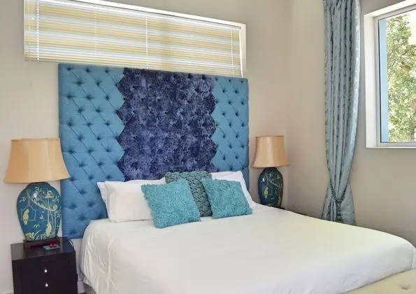 Merlot - Balcony Suite