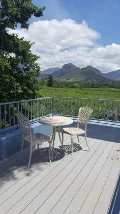 Merlot - Balcony Suite