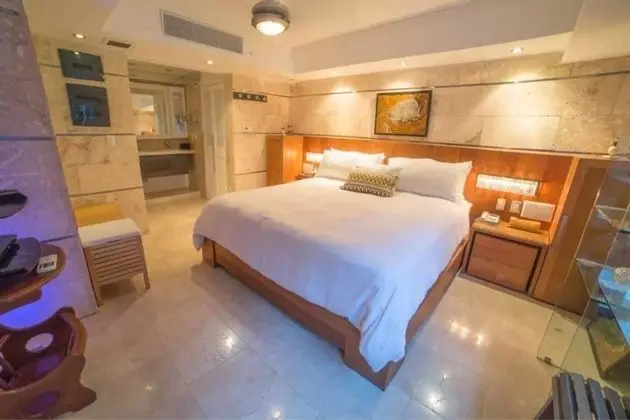Apart Daire, 1 Büyük (Queen) Boy Yatak ve Çekyat (1 Bathroom - C1-B)