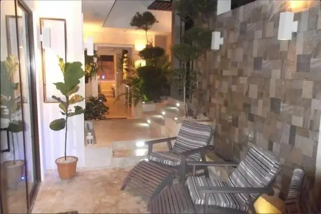 Apart Daire, 1 Büyük (Queen) Boy Yatak ve Çekyat (1 Bathroom - C1-B)