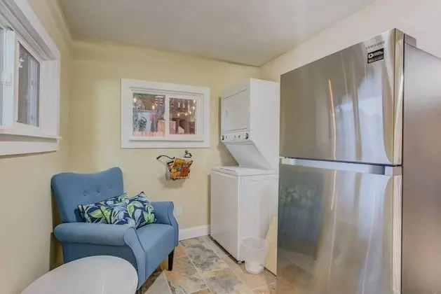 Ev (1 Bedroom)