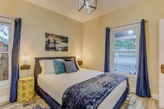 Ev (1 Bedroom)
