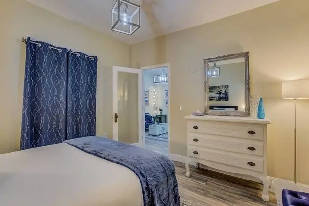 Ev (1 Bedroom)