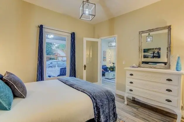 Ev (1 Bedroom)