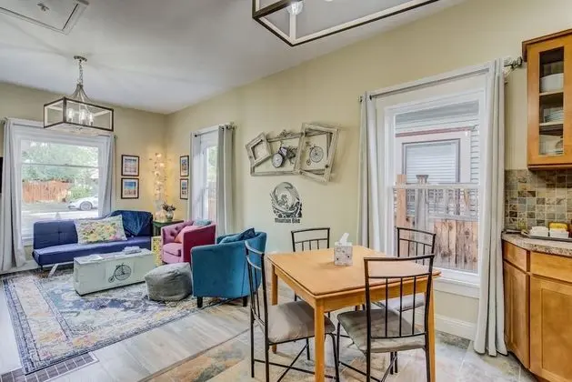 Ev (1 Bedroom)