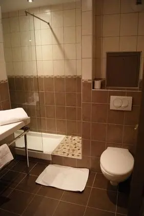 Classic Tek Büyük Yataklı Oda