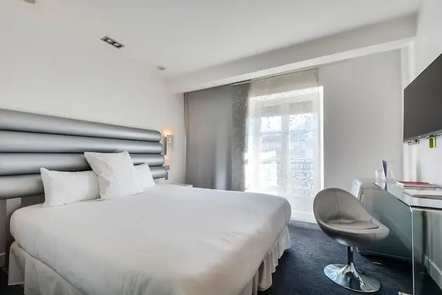 Superior Tek Büyük veya İki Ayrı Yataklı Oda