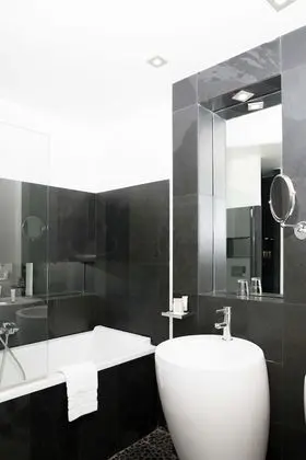 Superior Tek Büyük veya İki Ayrı Yataklı Oda