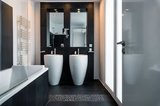 Superior Tek Büyük veya İki Ayrı Yataklı Oda