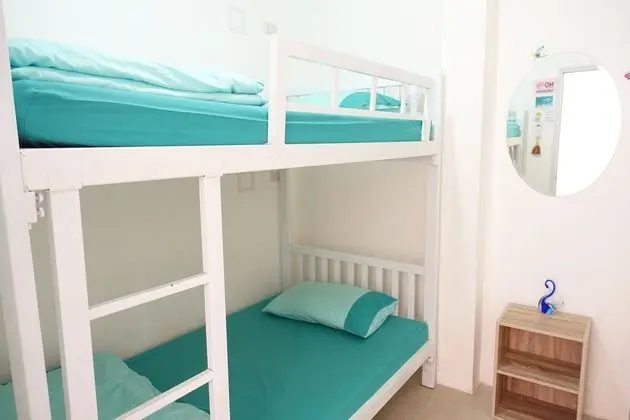 Small room Bunk with shared bathroom - no window