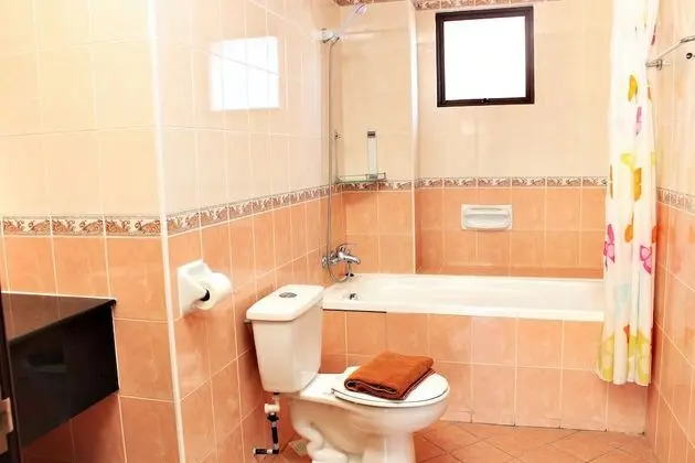 Apart Daire, 3 Yatak Odası, Havuz Manzaralı