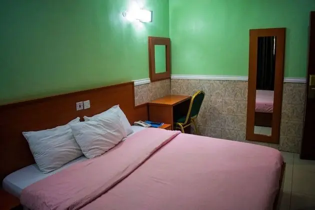 Executive Tek Büyük Yataklı Oda