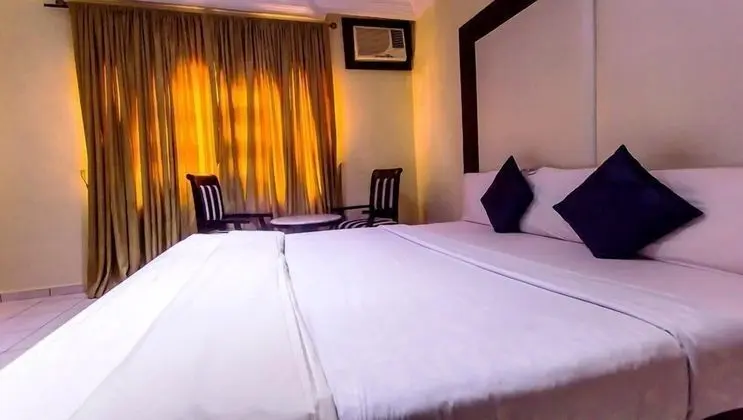 Deluxe Room, 1 King Bed