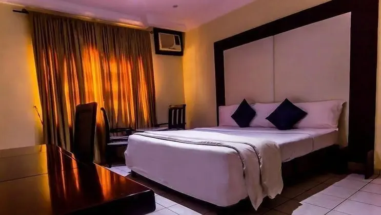 Deluxe Room, 1 King Bed