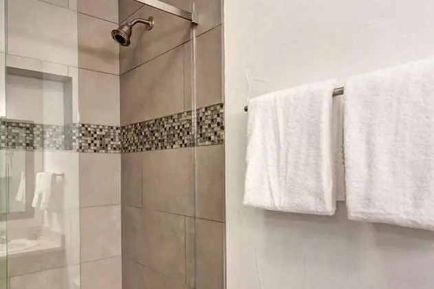 Ev