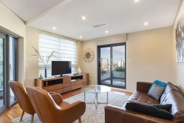 Superior Apart Daire, 2 Yatak Odası, Balkon, Liman Manzaralı