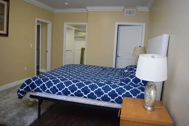 Luxury Apart Daire, 2 Yatak Odası, 2 Banyolu, Avlu Manzaralı