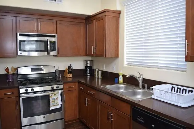 Luxury Apart Daire, 2 Yatak Odası, 2 Banyolu, Avlu Manzaralı