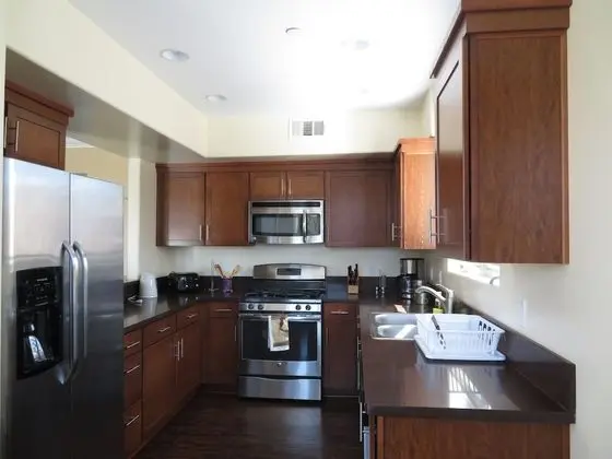 Luxury Apart Daire, 2 Yatak Odası, 2 Banyolu, Avlu Manzaralı