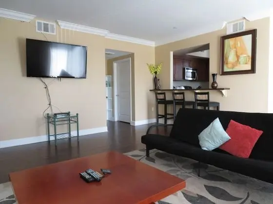 Luxury Apart Daire, 2 Yatak Odası, 2 Banyolu, Avlu Manzaralı