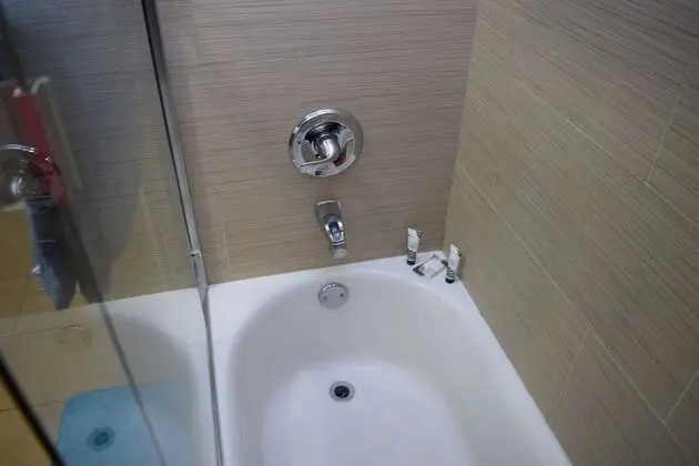 Luxury Apart Daire, 2 Yatak Odası, 2 Banyolu, Avlu Manzaralı