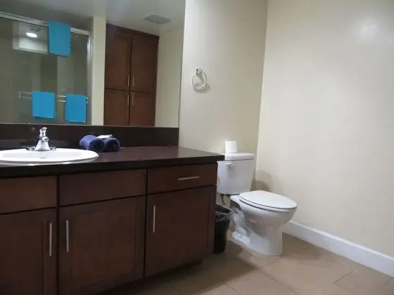 Luxury Apart Daire, 2 Yatak Odası, 2 Banyolu, Avlu Manzaralı