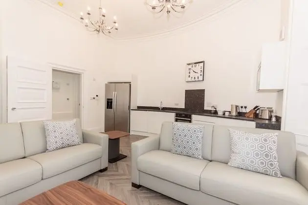 Luxury Apart Daire, Özel Banyo, Şehir Manzaralı (Buckingham)