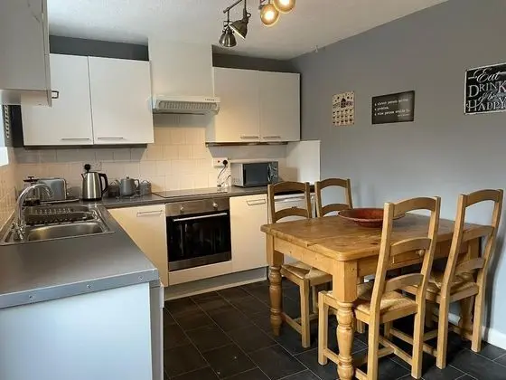 Kır Evi, Özel Banyo, Avlu Manzaralı