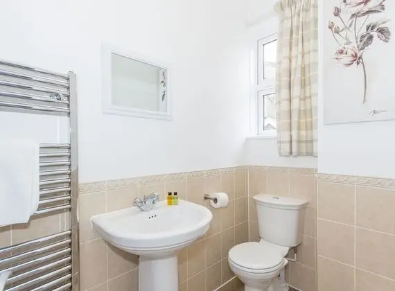 Apart Daire, Özel Banyo (Nelson)