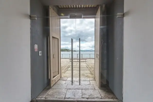 Luxury Apart Daire, Özel Banyo, Deniz Manzaralı (Royal William Yard)