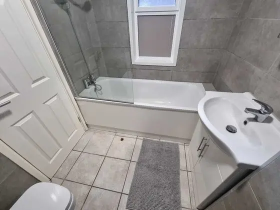 Standard Apart Daire, Özel Banyo