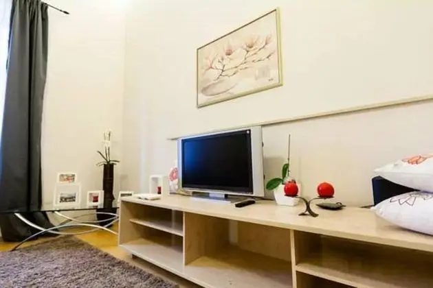 Basic Apart Daire, Birden Çok Yatak, Sigara İçilmez