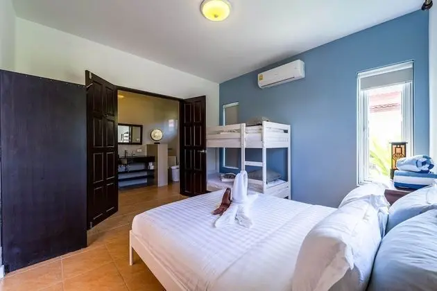 2 Bedrooms Villa