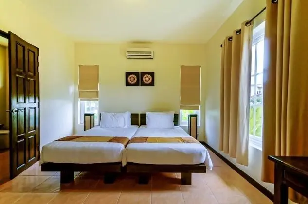 2 Bedrooms Villa