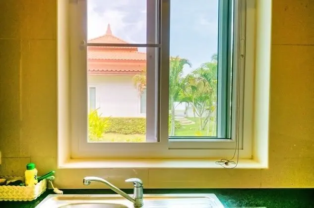2 Bedrooms Villa