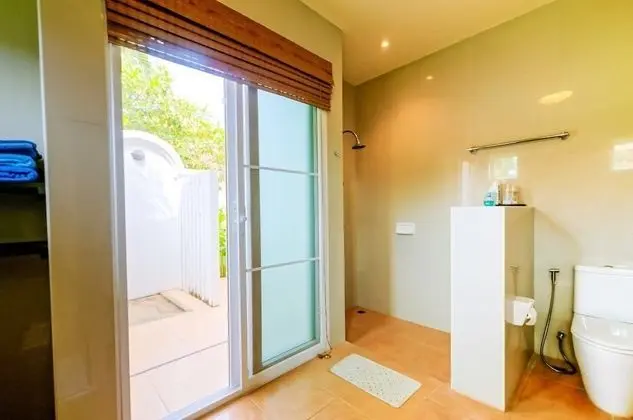 2 Bedrooms Villa