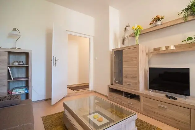 Comfort Apart Daire, 2 Yatak Odası, Bahçeli