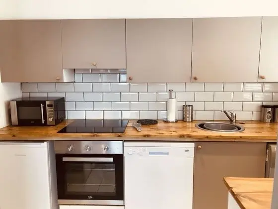 2 Bed Luxury Dockland Apartment