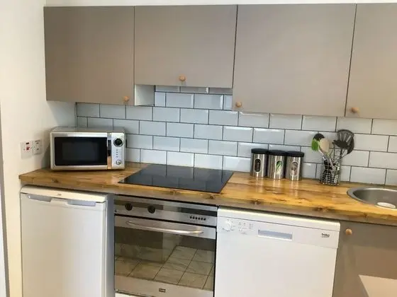 2 Bed Luxury Dockland Apartment, G/F