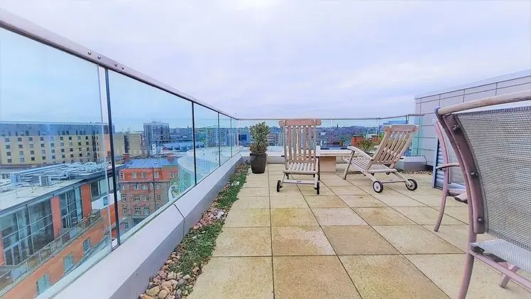 Premium Çatı Katı Süiti (Penthouse)