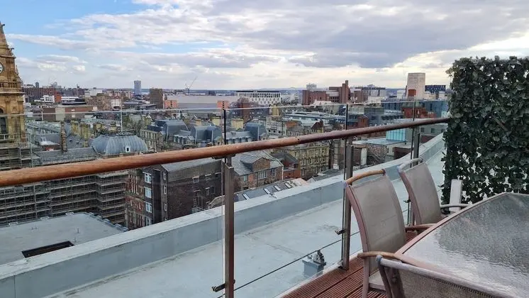 Premium Çatı Katı Süiti (Penthouse)