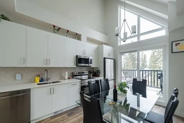 Luxury Sıra Ev, Sıcak Su Küveti, Dağ Manzaralı