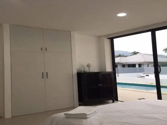 2 Bedrooms