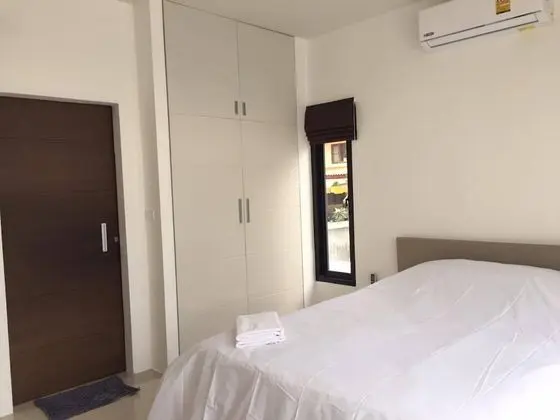 2 Bedrooms