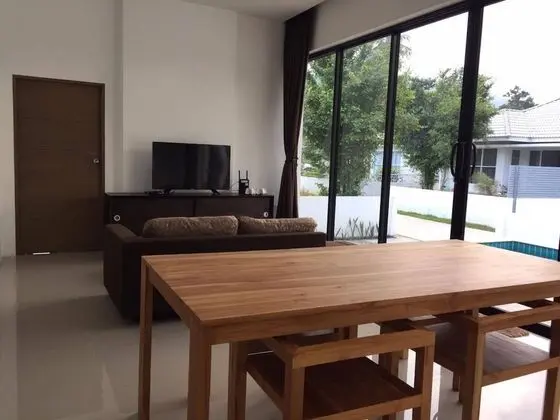 2 Bedrooms