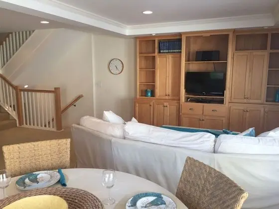 Townhome, 2 Bedrooms, 2 Queens and 1 Sofa Bed