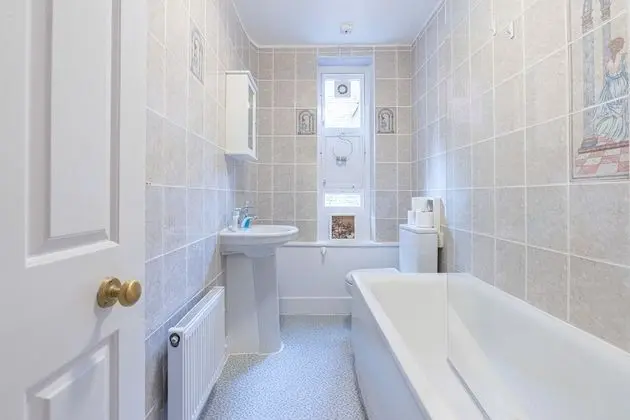 Apart Daire, Banyolu/Duşlu