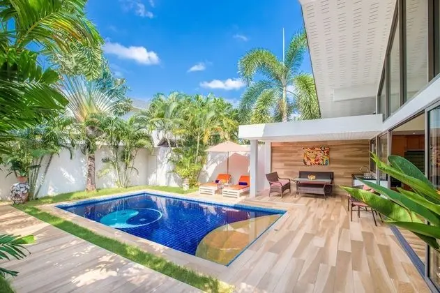 Deluxe Villa, 2 Yatak Odası, Havuz Manzaralı, Plaj Kenarı