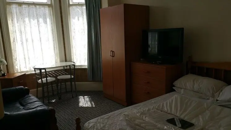 Apart Daire, 1 Büyük (Queen) Boy Yatak