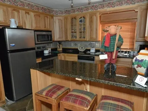 Daire, Birden Çok Yatak (2 Br:  Whistlepunk 28)